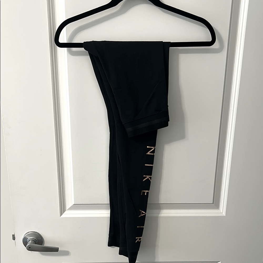 Women’s/Girl’s Nike Leggings